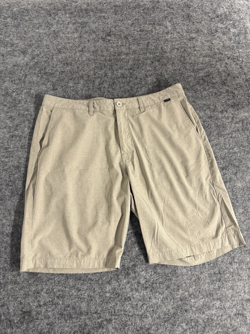 Travis Mathews Shorts Mens 38 Beige Flat Front Golf Stretch Casual Chino N95